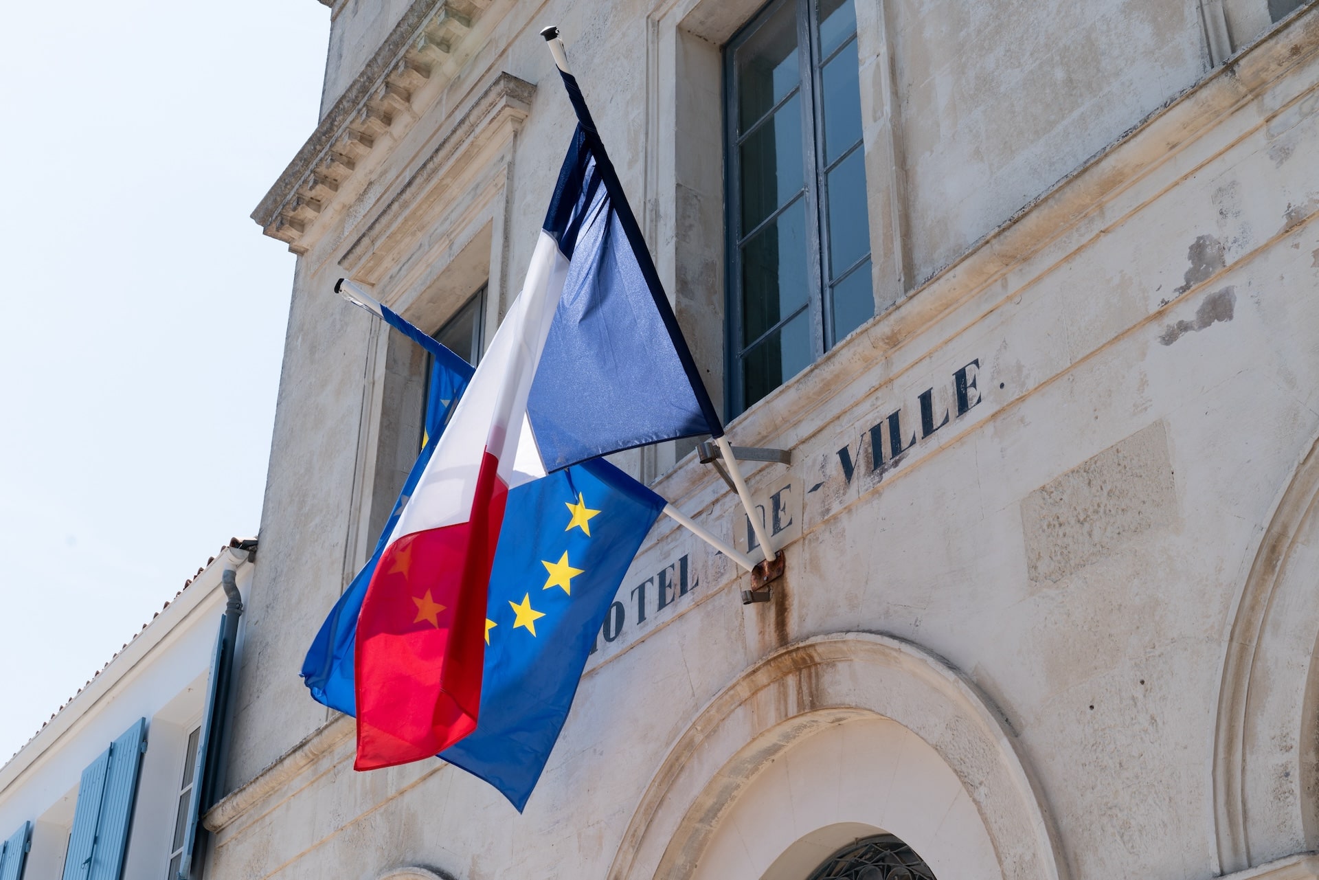 Fond mobile Création de sites internet pour les mairies